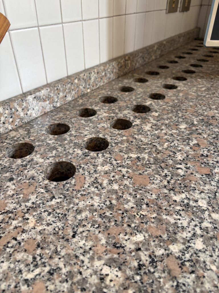 kitchen80s particular